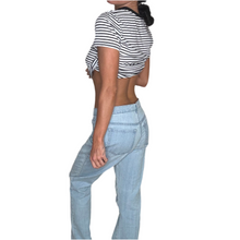 Load image into Gallery viewer, light wash straight leg jeans
